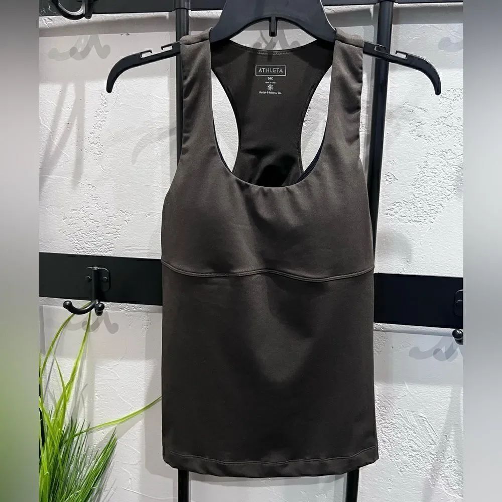 Athleta racer back tank top built in bra green size 34C